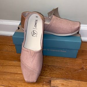 Brand New Pink Toms!!!